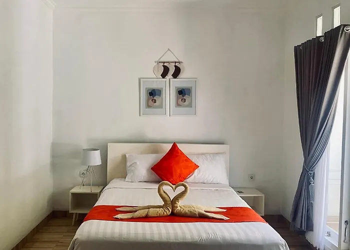 Umah Putih Casa de hóspedes Batununggul